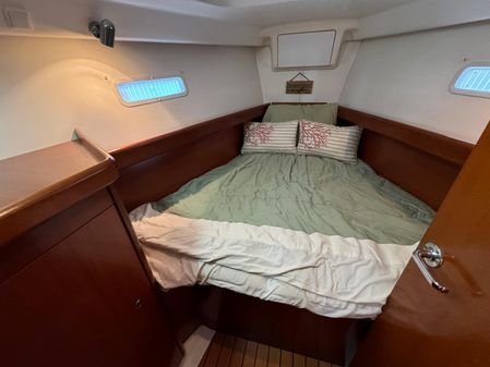 Beneteau Oceanis Clipper 373 image