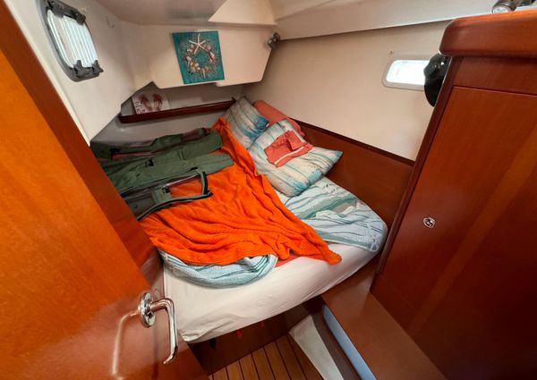 Beneteau Oceanis Clipper 373 image