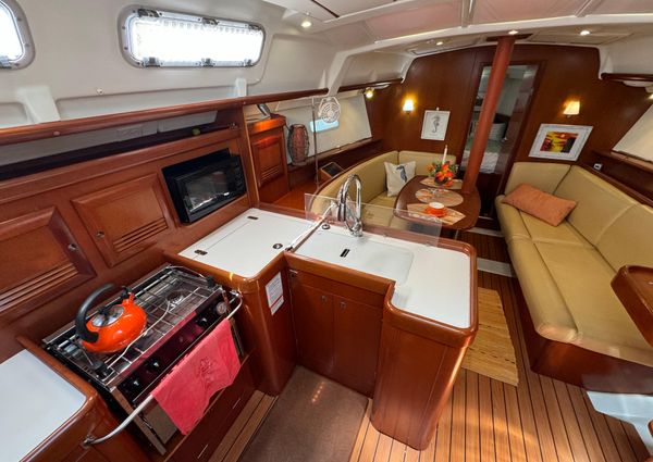 Beneteau Oceanis Clipper 373 image