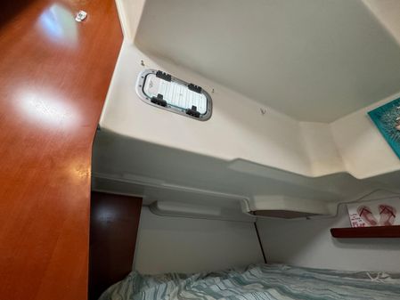 Beneteau Oceanis Clipper 373 image