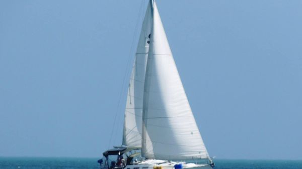 Beneteau Oceanis Clipper 373 