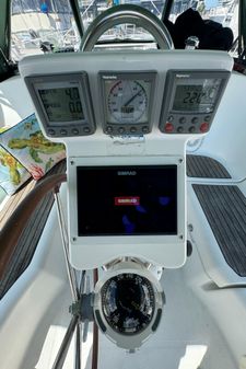 Beneteau Oceanis Clipper 373 image