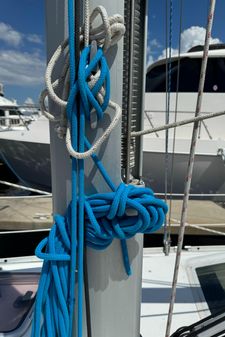 Beneteau Oceanis Clipper 373 image