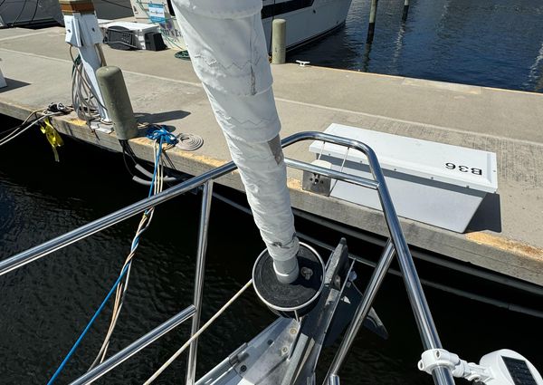 Beneteau Oceanis Clipper 373 image