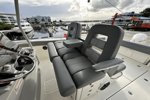 Boston Whaler 330 Outrage image