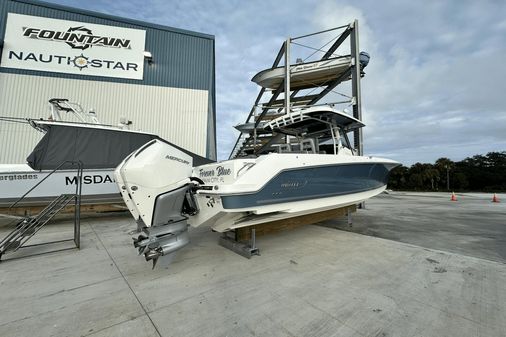 Boston Whaler 330 Outrage image