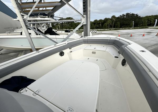 Boston Whaler 330 Outrage image