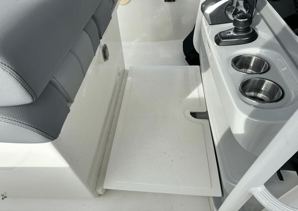 Boston Whaler 330 Outrage image