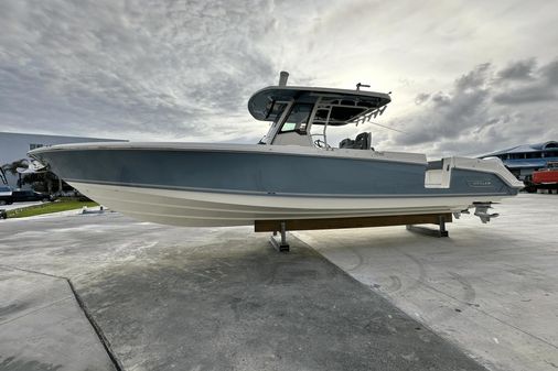 Boston Whaler 330 Outrage image