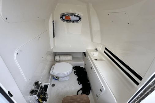 Boston Whaler 330 Outrage image