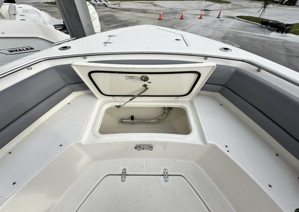 Boston Whaler 330 Outrage image