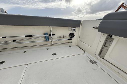 Boston Whaler 330 Outrage image