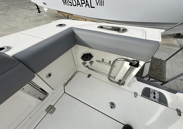 Boston Whaler 330 Outrage image