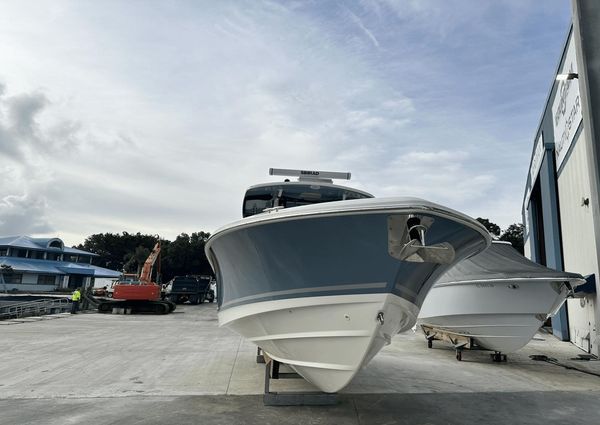 Boston Whaler 330 Outrage image