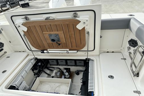 Boston Whaler 330 Outrage image