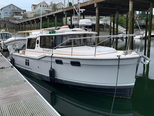 Ranger-tugs 27-OUTBOARD - main image