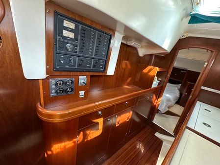 Beneteau Oceanis 40 CC image