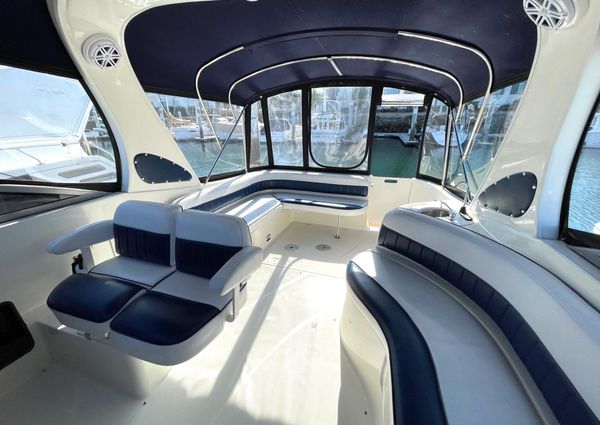 Bayliner 325 image