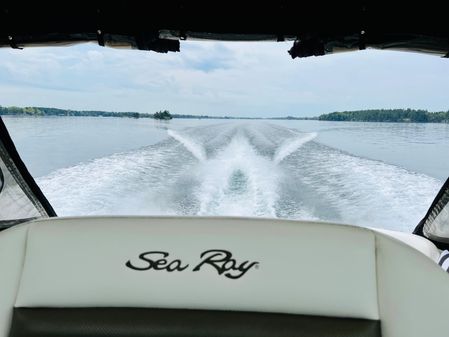 Sea Ray 38 Sundancer image