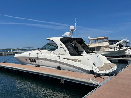 Sea Ray 38 Sundancer image