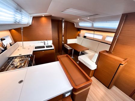 Jeanneau Sun Odyssey 440 image