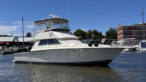 Tiara Yachts 43 Convertible 