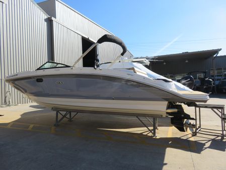 Sea Ray SDX 270 image