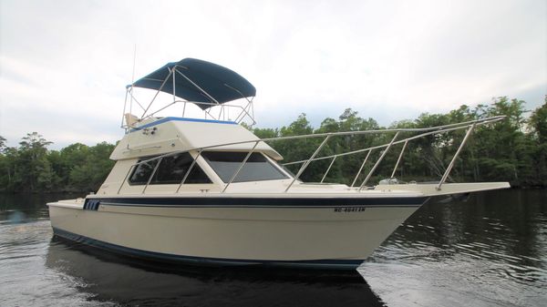 Hatteras 32 Flybridge Sportfish 