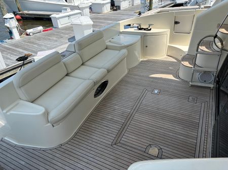 Azimut 55E image