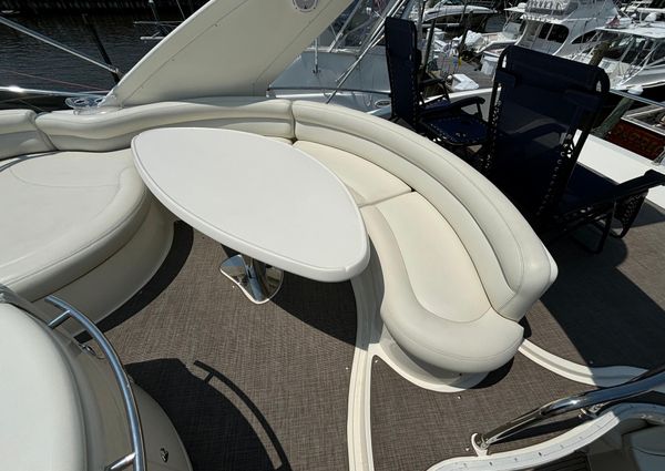 Azimut 55E image