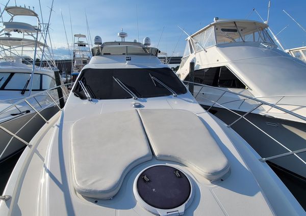 Azimut 55E image