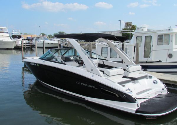 Regal 2800 Bowrider image