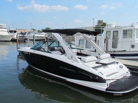 Regal 2800 Bowrider image