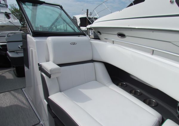 Regal 2800 Bowrider image