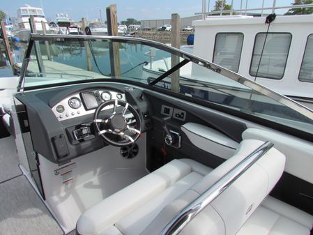 Regal 2800 Bowrider image