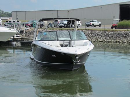 Regal 2800 Bowrider image