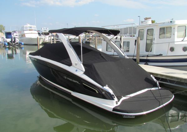 Regal 2800 Bowrider image