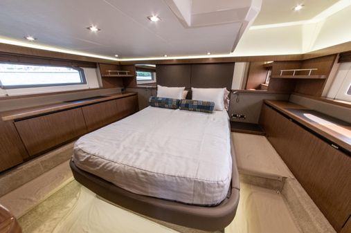 Sea Ray 460 DA image