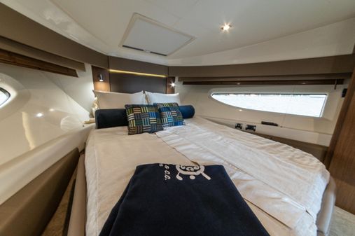 Sea Ray 460 DA image