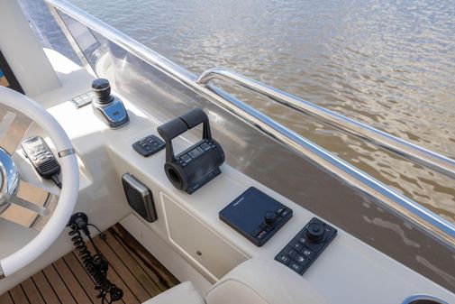 Azimut 66 image