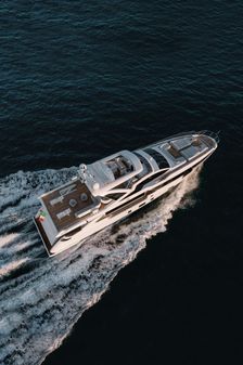 Azimut Grande 32 Metri image