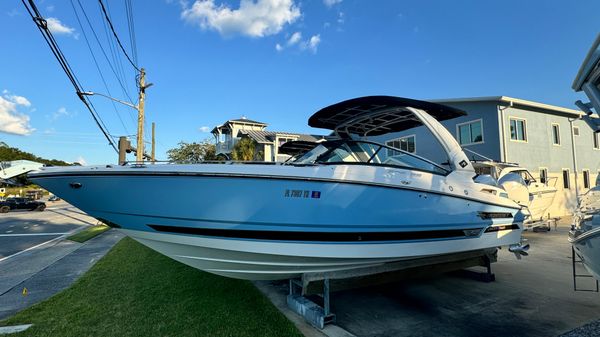 Monterey 305 Super Sport