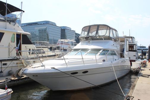 Sea Ray 420 Aft Cabin image