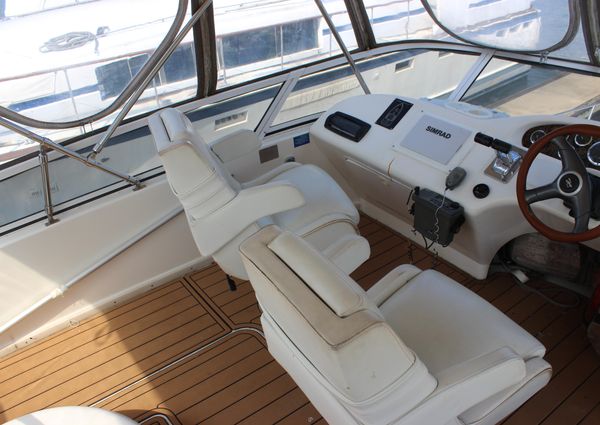 Sea Ray 420 Aft Cabin image