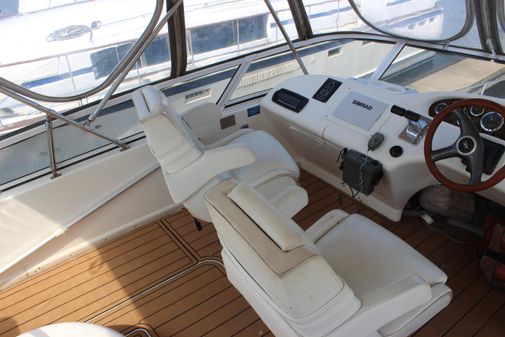 Sea Ray 420 Aft Cabin image