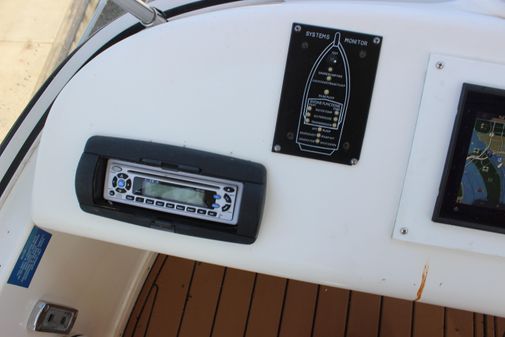 Sea Ray 420 Aft Cabin image