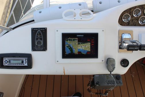 Sea Ray 420 Aft Cabin image