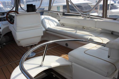 Sea Ray 420 Aft Cabin image