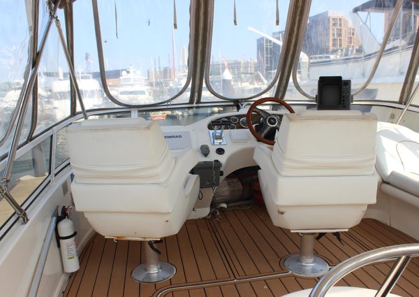 Sea Ray 420 Aft Cabin image