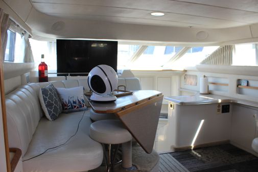 Sea Ray 420 Aft Cabin image